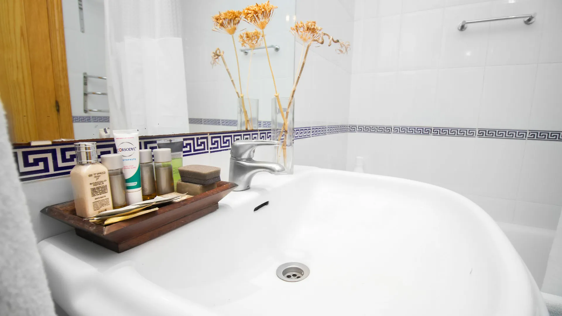 Casas De Campos - Quiet But Central Malaga Apartment