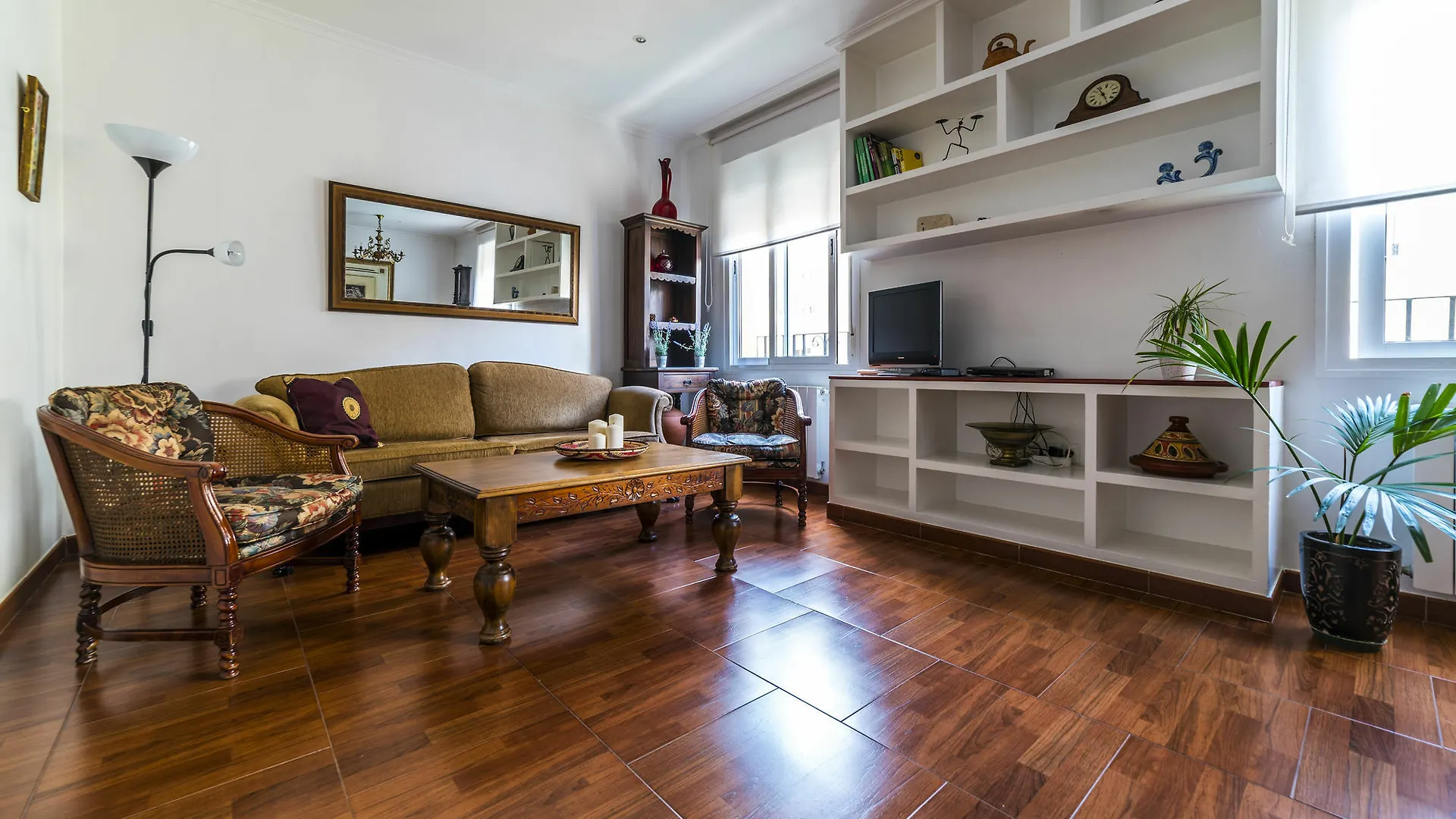 Casas De Campos - Quiet But Central Malaga Spain