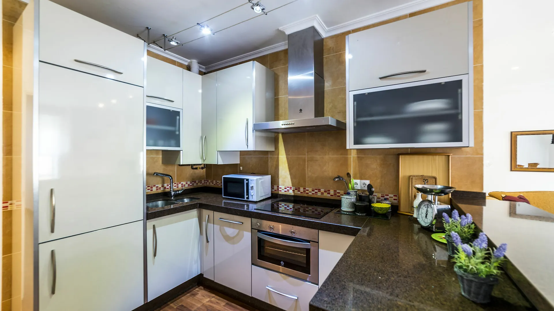 Casas De Campos - Quiet But Central Malaga Spain