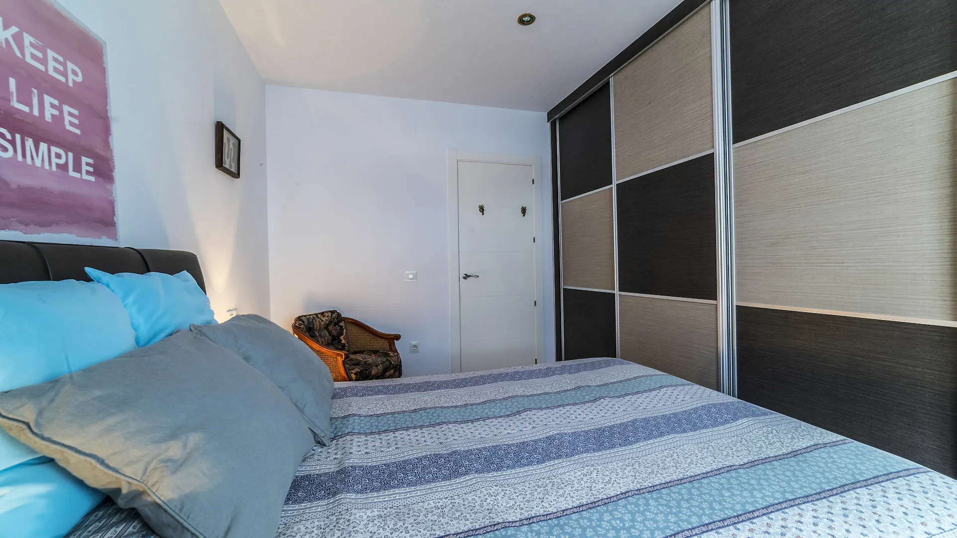 Casas De Campos - Quiet But Central Malaga Apartment